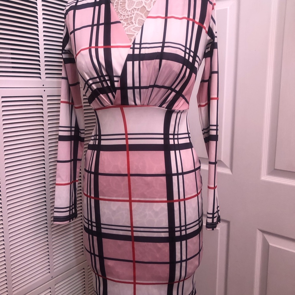Long sleeve dress size small